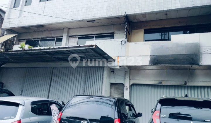 Disewakan Ruang Usaha Premium Tjalan Pungkur Tengah Kota Bandung