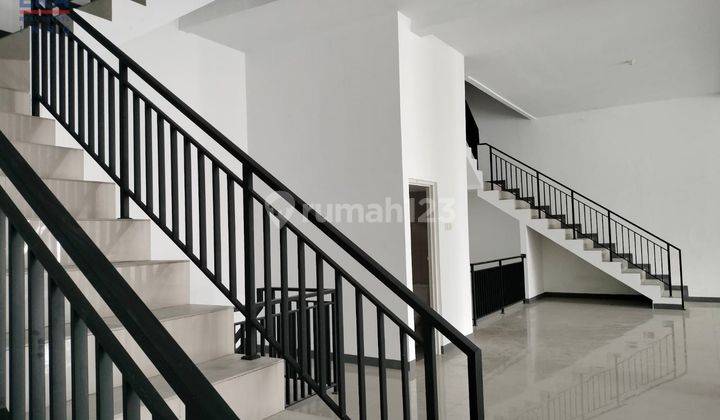 Ruko Strategis Siap Huni Mainroad Naripan Bandung 10