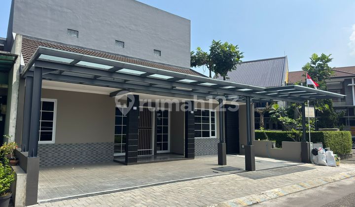 Rumah Mewah Singgasana Pradana Cluster eksklusif lingkungan aman dan tenang Rumah Mewah Singgasana Pradana Cluster eksklusif lingkungan aman dan tenang