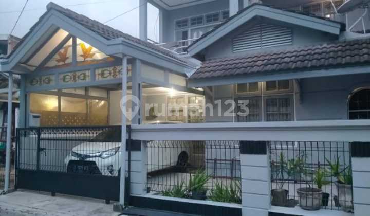 Rumah Siap Huni 2 Lantai di Antapani Bandung