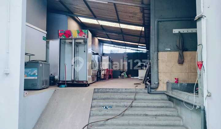 Warehouse with Prime and Strategic Location in Kopo, Central Bandung City Warehouse with Prime and Strategic Location in Kopo, Central Bandung City