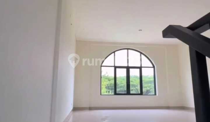 Ruko Baru Cocok Praktek Dokter, Toko Bunga, Resto, Cafe, Kantor Asuransi, Eyelash,taman Bermain Anak, Gereja. 2