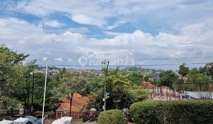 Rumah bagus ada view di jalan Slamet cocok untuk cafe, guest house. 2