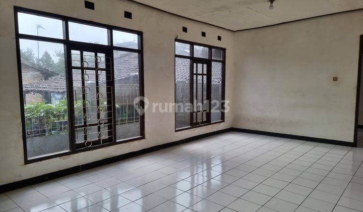 Rumah di pusat kota Salatiga cocok untuk kos, home industri makanan, online shop 1