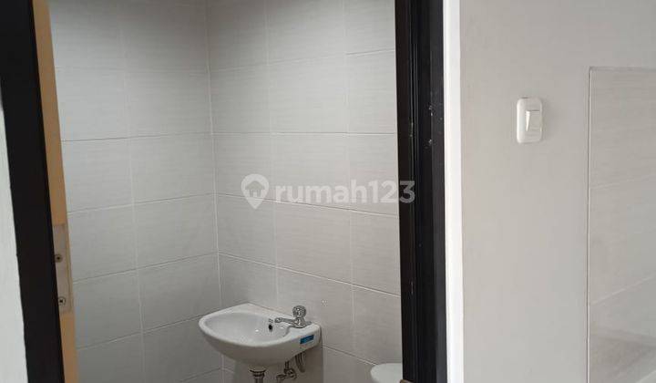 Apartemen siap huni cocok untuk mahasiswi keamanan 24 jam. 2