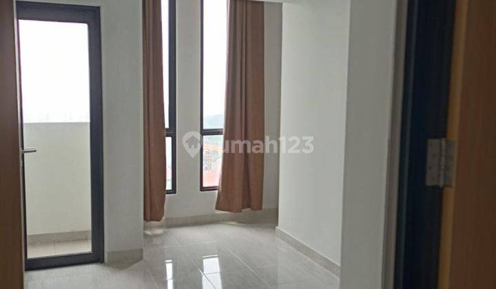 Apartemen siap huni cocok untuk mahasiswi keamanan 24 jam. 8