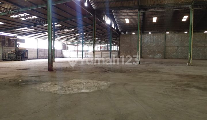 Gudang siap pakai besar dan luas, dilingkungan LIK Semarang. 1