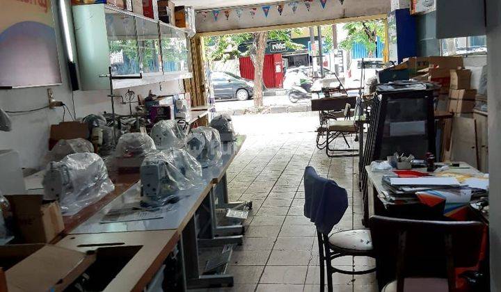 Ruko di Pusat Kota Perdagangan Retail Semarang  1