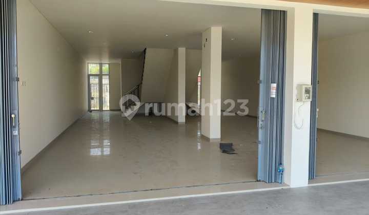 Shop House for Rent, International Brands Area, Ngaliyan Semarang. 2