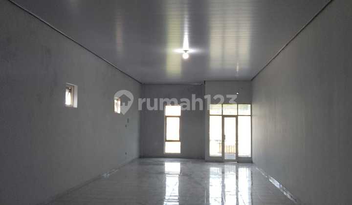 Ruko Area Ramai Perdagangan, Perbankan dan Pendidikan 2