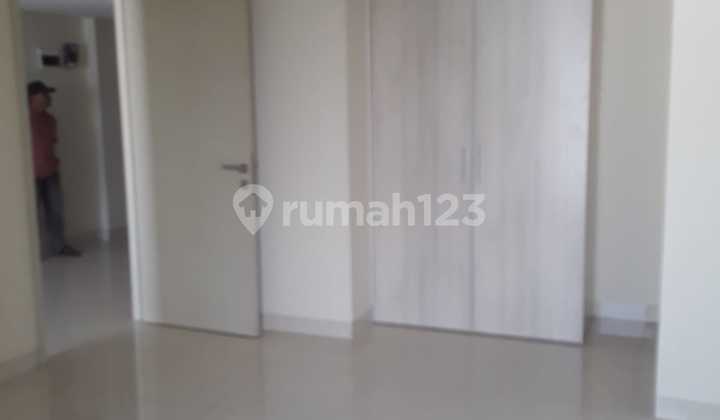 1 Unit Apartment Warhol 2