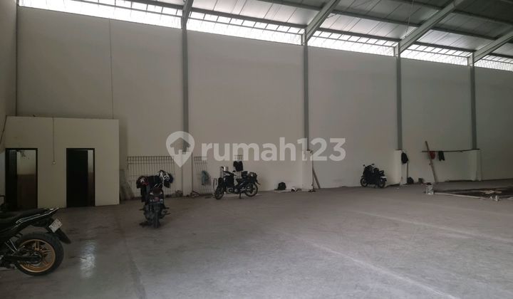 Warehouse in Industrial Estate Cluster, Very Spacious Parking, Suitable for Logistics, Food Factory, Wood Export, Seaweed, Herbs, Plywood. 2