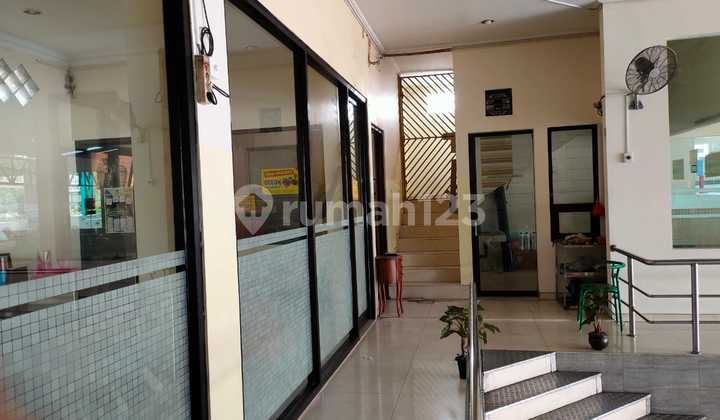 Ruang Usaha Bonus Rumah Tinggal, Di Panjaitan Semarang.bisa Disewakan.langsung 1