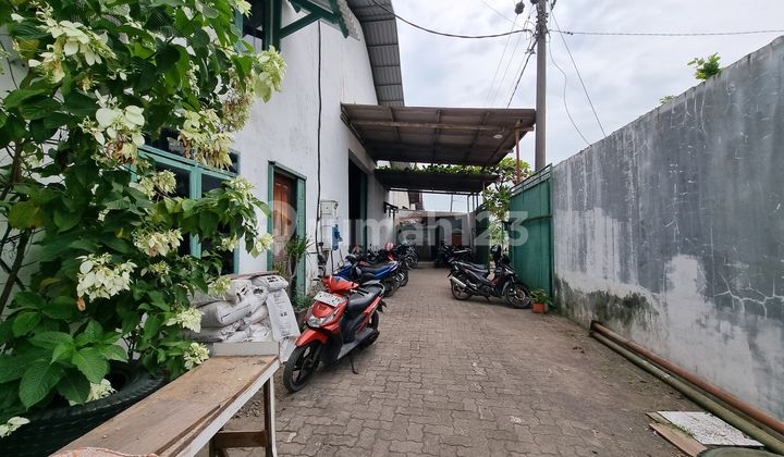 Gudang Jalur Lintasan Jawa Tengah  2