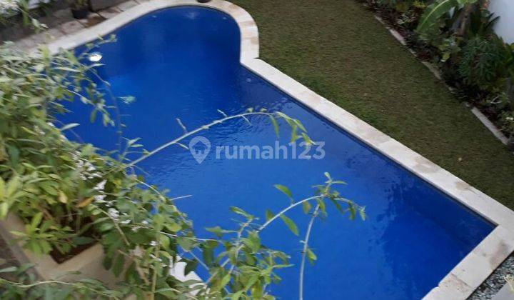 Villa 4 Kamar di Mumbul Nusa Dua, Lingkungan Tenang Dekat Pantai 2