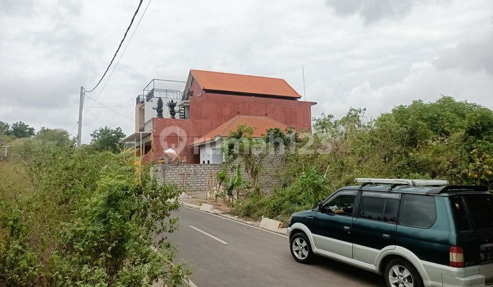 Flat Land, Suitable for Villa, House, etc., Potential Sea View from the 2nd Floor. Flat Land, Suitable for Villa, House, etc., Potential Sea View from the 2nd Floor.