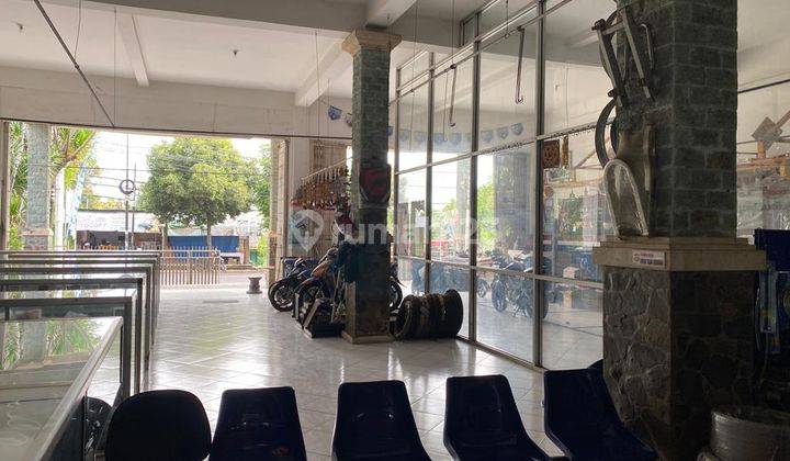 Shophouse for sale on Jalan Besar Singaraja Bali, suitable for business 2