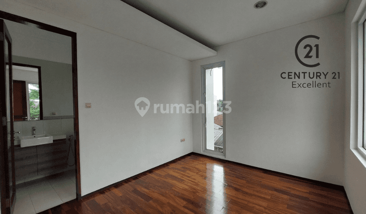 Dijual Rumah Baru Semi Furnish Lokasi Strategis Pondok Labu Jakarta Selatan 2