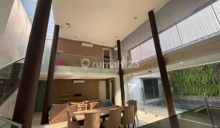 Dijual Rumah Cantik Desain Tropical Home di Cirendeu 1