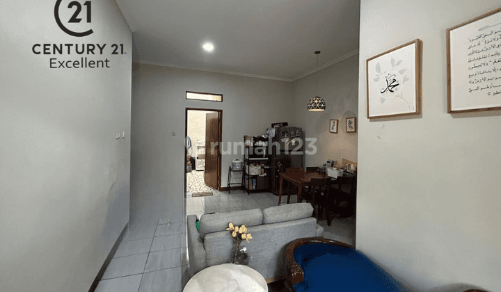 Dijual Rumah di Tanah Baru Beji Depok Jawa Barat  2