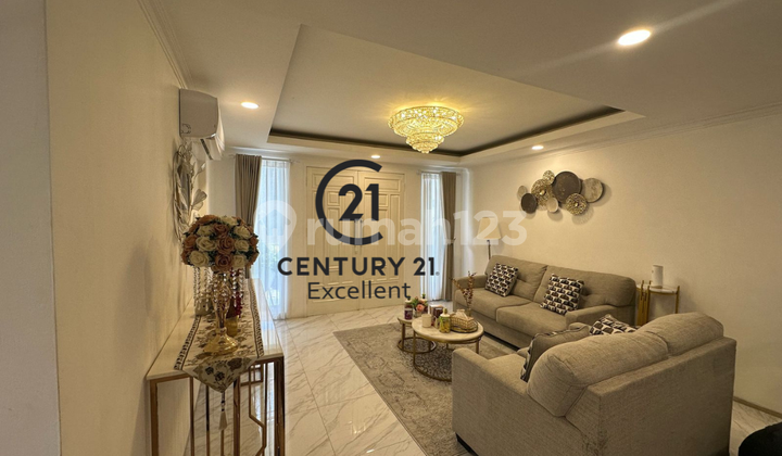 Dijual rumah nyaman di Ampera Jakarta Selatan