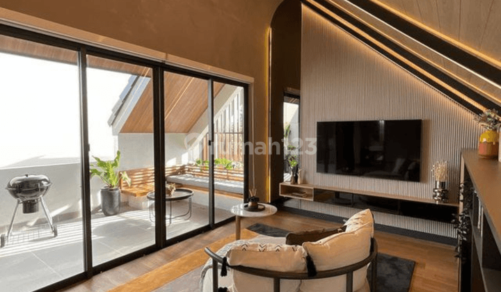 Rumah di Strozzi At Summarecon Baru di Gading Serpong  5