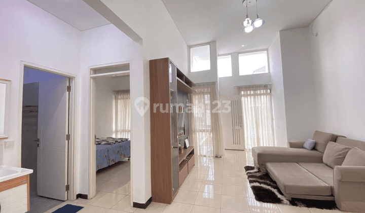 Rumah Eksklusif Siap Huni Furnish, Kota Baru Parahyangan, Bandung 2