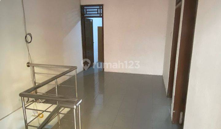 Disewakan Rumah Mantab 2 Lantai Siap Huni Sarijadi, Bandung 1