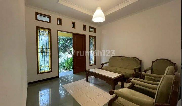 Sewa Keren Rumah 2 Lantai Furnished Sutami Bandung