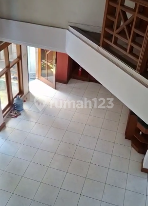 Sewa Cepat Rumah Mewah Bagus Siap Huni Sarijadi, Bandung