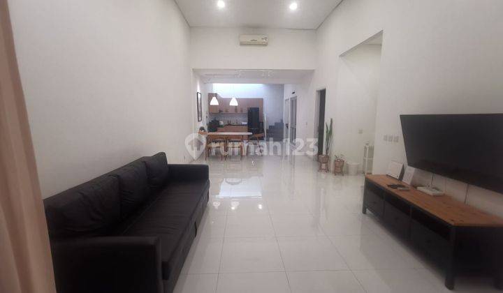 Sewa Nyaman Rumah Furnished Cantik Kota Baru Parahyangan Kbp 2