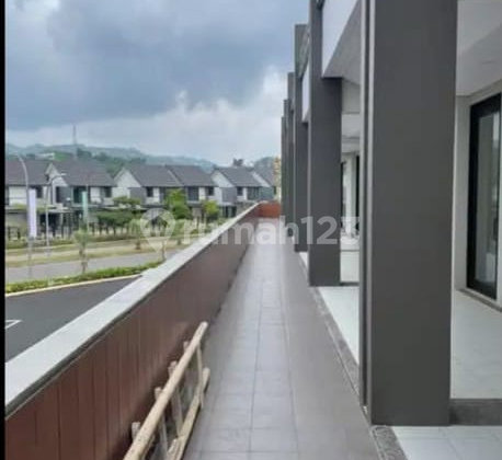 Cool Shop House Ready for Business Exclusive Location in Kota Baru Parahyangan 2