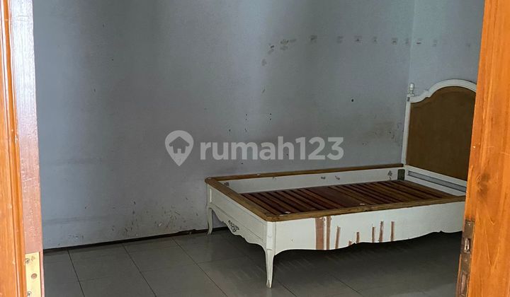 Cocok untuk Hunian atau Kantor Rumah Luas di Setraduta Bandung 2