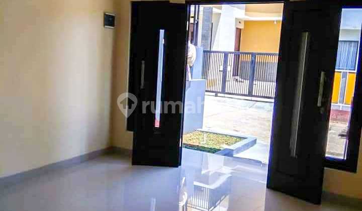 Rumah Cantik Hunian Keluarga di Cibaligo Permai Cihanjuang Cimahi