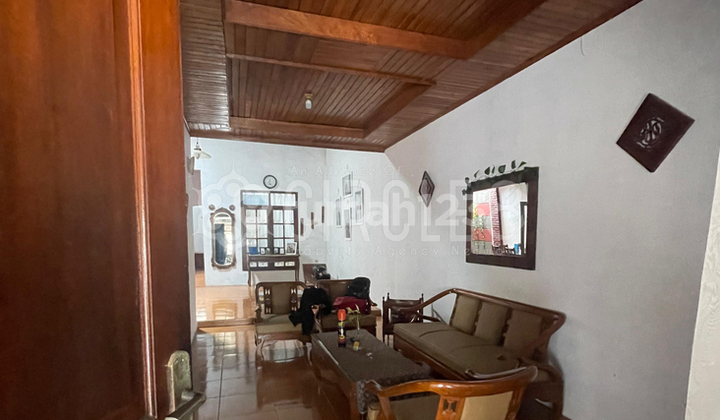 Rumah Nyaman 2 Lantai dengan 3 Kamar Tidur dan SHM di Gempol Sari, Bandung