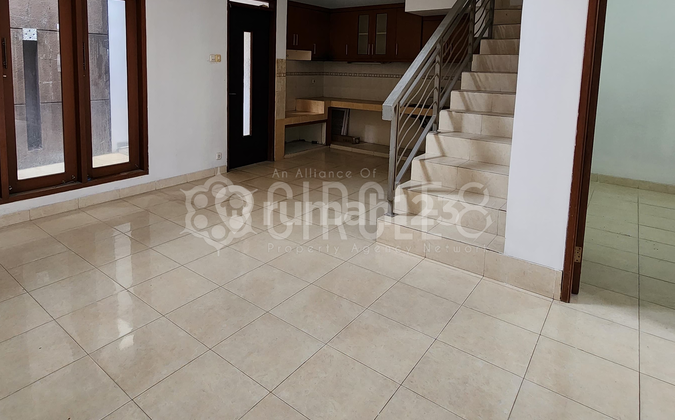 Rumah Cantik 2 Lantai, Hunian Ideal di Komplek Elite Taman Mutiara Cimahi