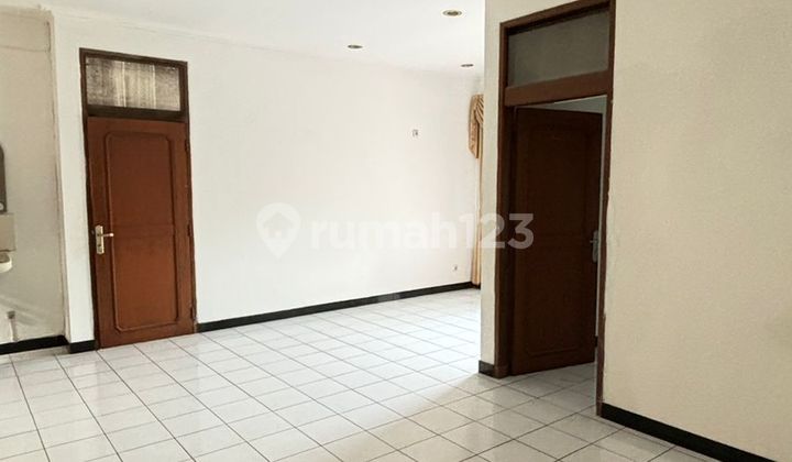 Comfortable 2-Story House Ready to Live In, Prime Area of North Cimahi Comfortable 2-Story House Ready to Live In, Prime Area of North Cimahi