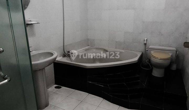 Disewakan Rumah Mewah Furnish 2 Lt di Cipaganti Permai, Bandung 2
