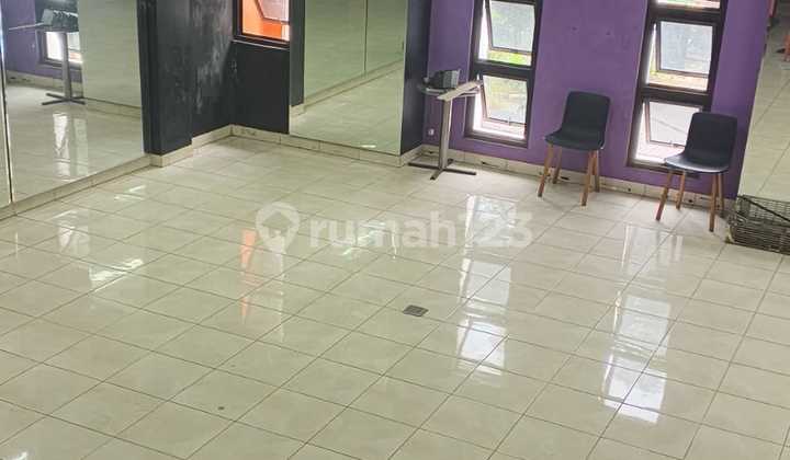 Strategic Ready-to-Use Shop House Suitable for Office and Business in Buah Batu, Bandung Strategic Ready-to-Use Shop House Suitable for Office and Business in Buah Batu, Bandung