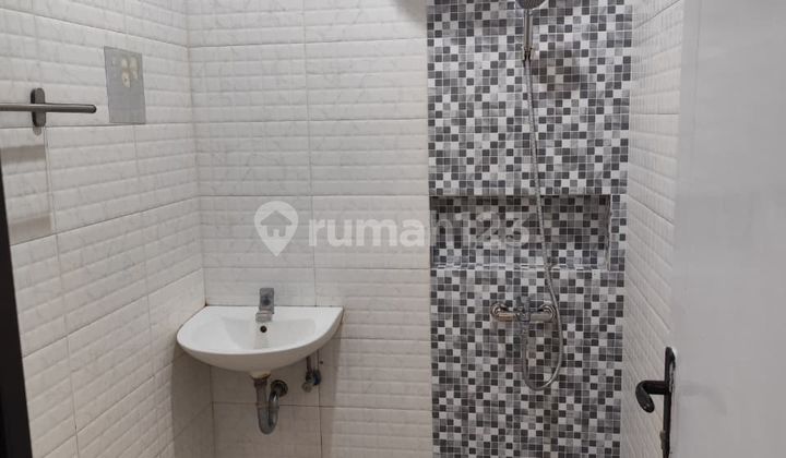 Rumah Siap Huni Open Space Nyaman di Jingganagara Kota Baru Parahyangan, Bandung 2