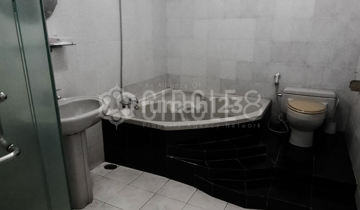 Disewakan Rumah Mewah Furnish 2 Lt Siap Huni Cipaganti, Bandung 2