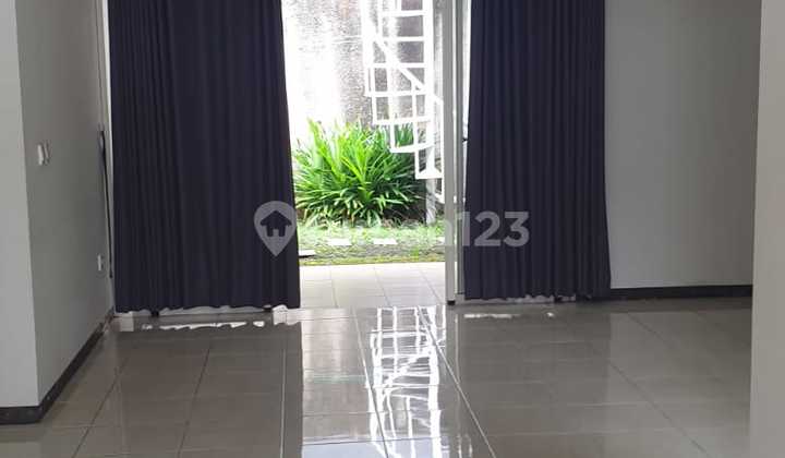 Comfortable Family Home with Strategic Location in Kota Baru Parahyangan