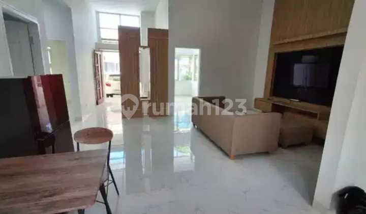 Comfortable Semi-Furnished Residence in Tkota Baru Parahyangan, Bandung