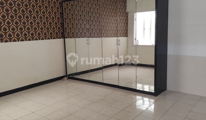 Cool House 3 BR Safe Neighborhood in Kota Baru Parahyangan 2