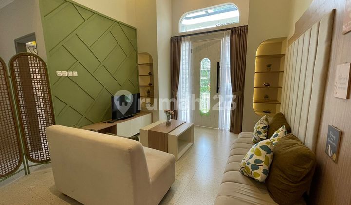 Rumah Premium Hook Design Eksklusif Full Furnished Kota Baru Parahyangan 2