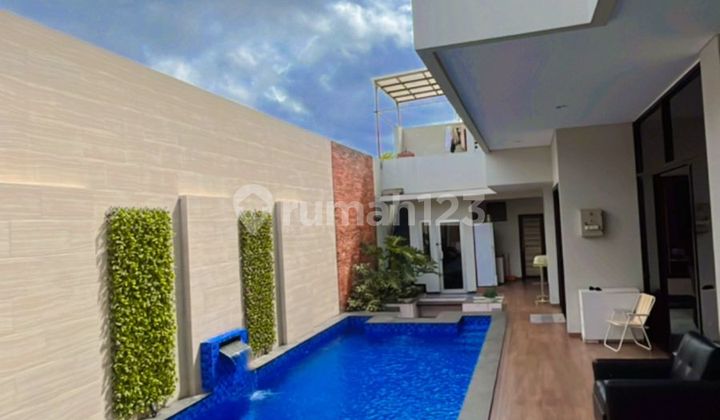 Super Lux House with Swimming Pool and Lake View in Kota Baru Parahyangan Super Lux House with Swimming Pool and Lake View in Kota Baru Parahyangan