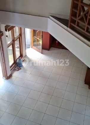 Sewa Cepat Rumah Mewah Bagus Siap Huni Sarijadi, Bandung