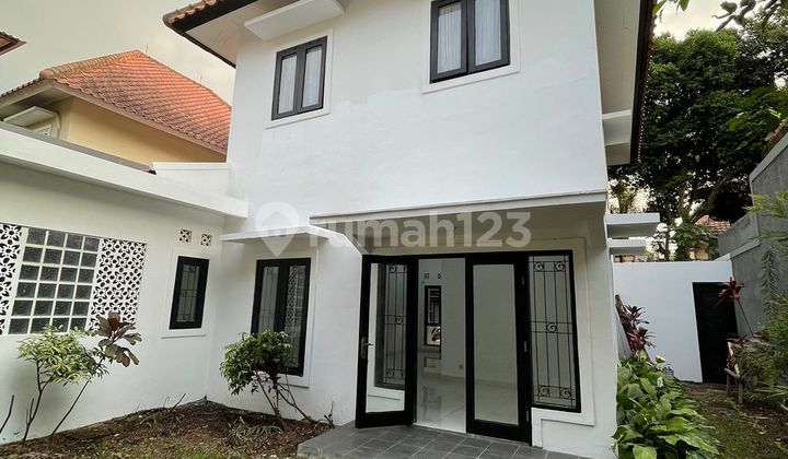 Rumah Cakep Modern 2 Lantai Limited Unit Kota Baru Parahyangan