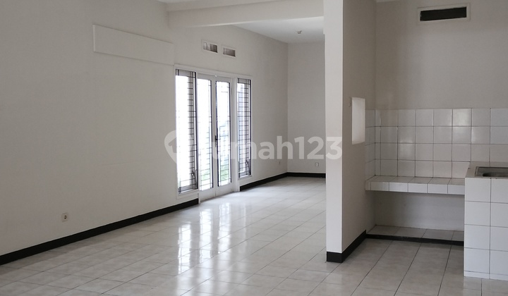 A Cozy and Comfortable 3-Bedroom House in Kota Baru Parahyangan, Bandung A Cozy and Comfortable 3-Bedroom House in Kota Baru Parahyangan, Bandung