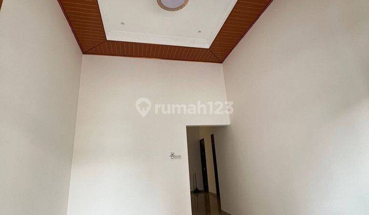 Rumah Baru Mewah Cantik Dekat Hotel Fave Solo 2